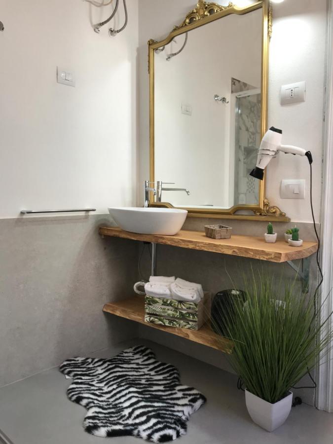 Palazzo Pilo Bed & Breakfast Sassari Luaran gambar