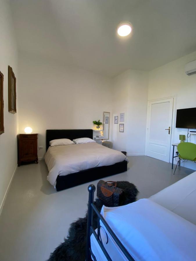 Palazzo Pilo Bed & Breakfast Sassari Luaran gambar