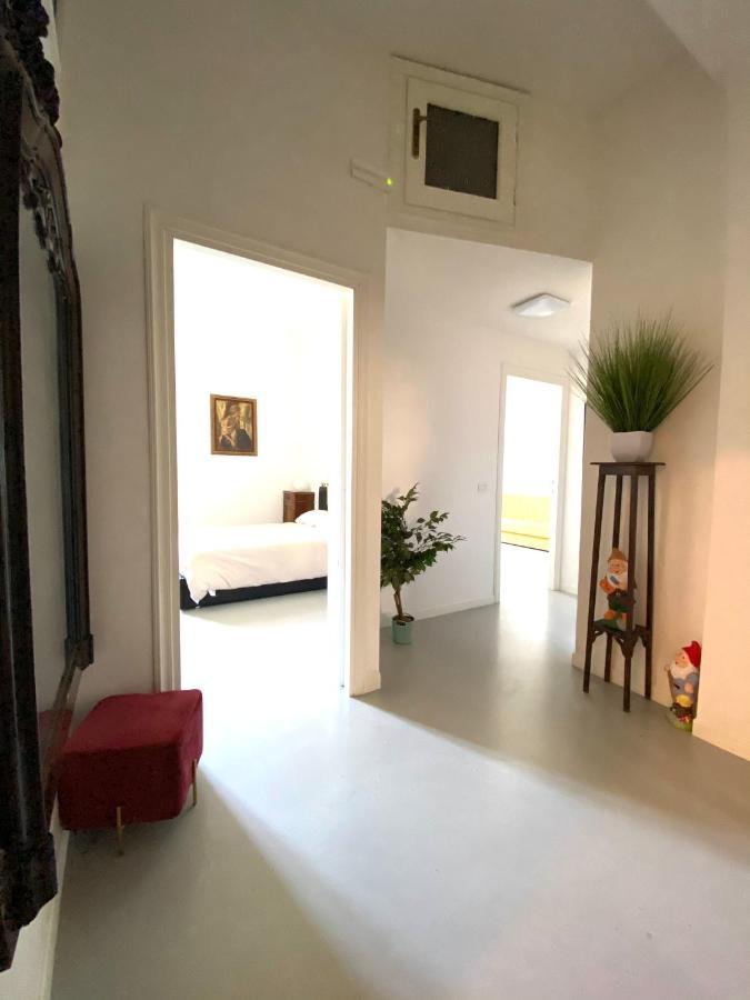 Palazzo Pilo Bed & Breakfast Sassari Luaran gambar